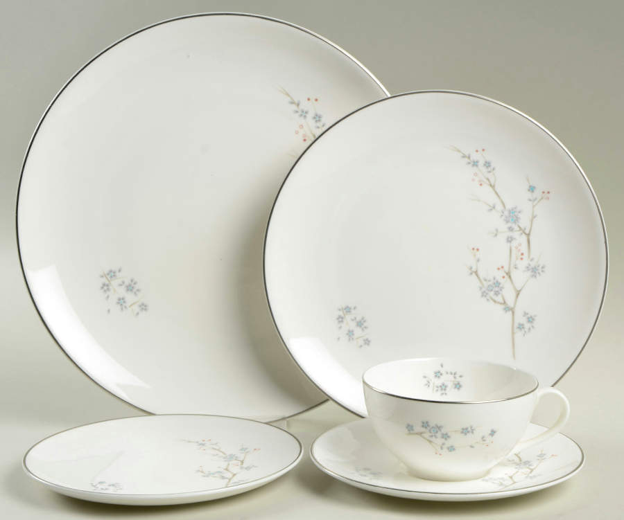 Summer Song 5 Piece Place Setting by Royal Doulton-1
