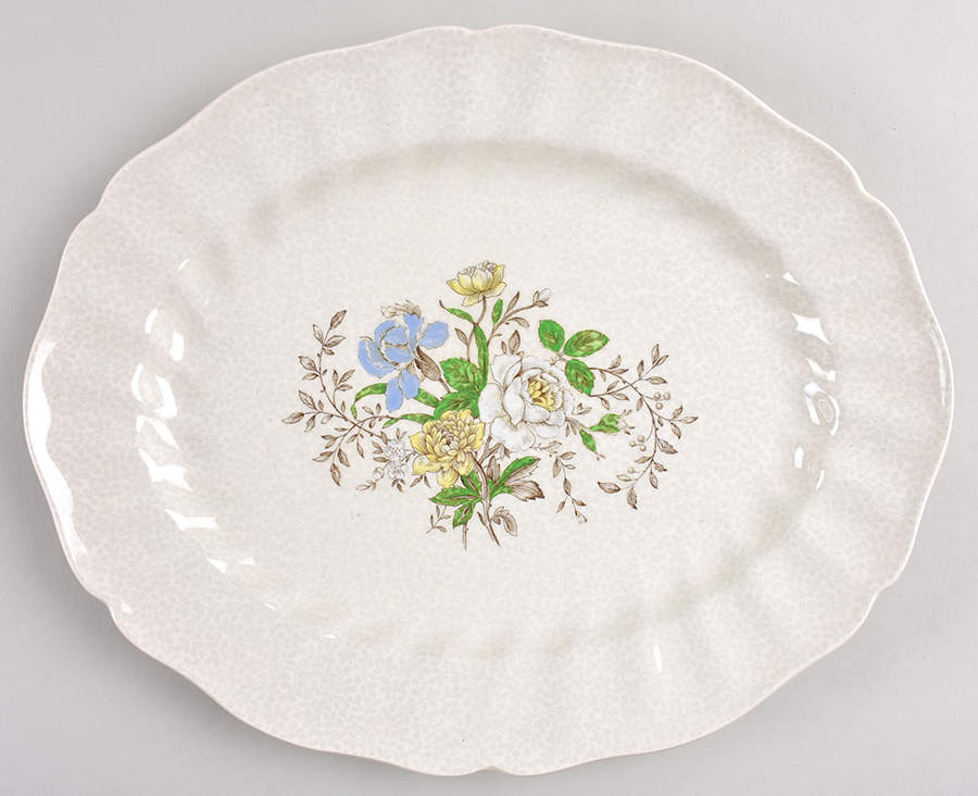 Sutherland 13" Oval Serving Platter by Royal Doulton-1