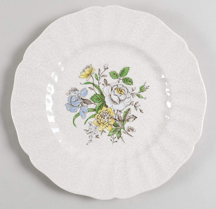 Sutherland Luncheon Plate by Royal Doulton-1