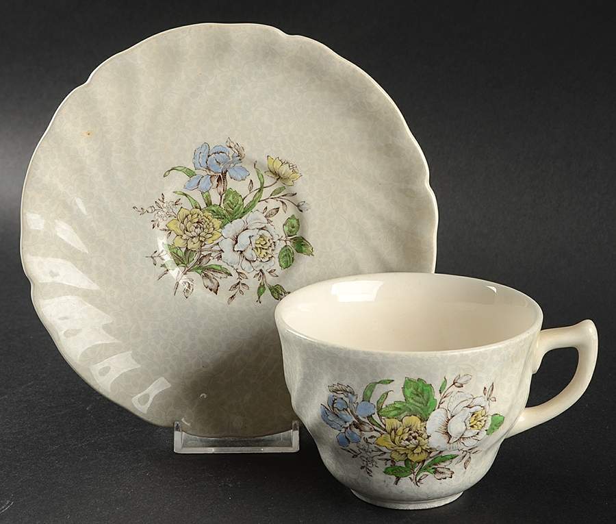 Sutherland Oversized Cup & Saucer Set by Royal Doulton-1