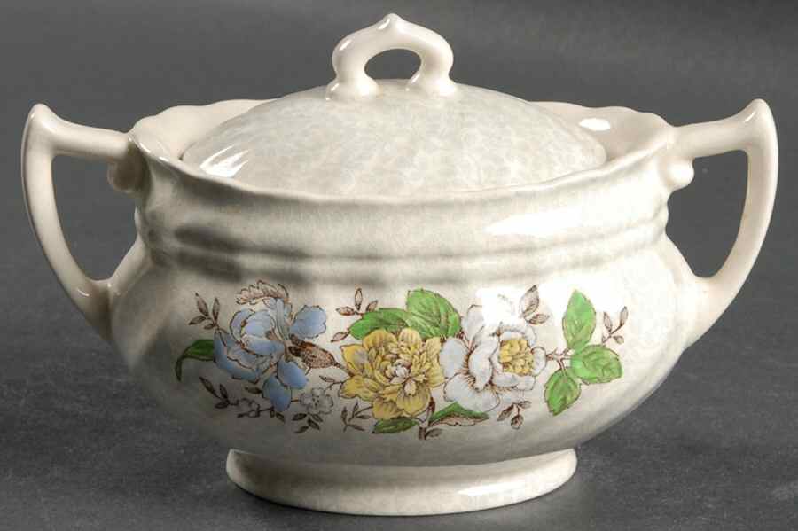 Sutherland Sugar Bowl & Lid by Royal Doulton-1