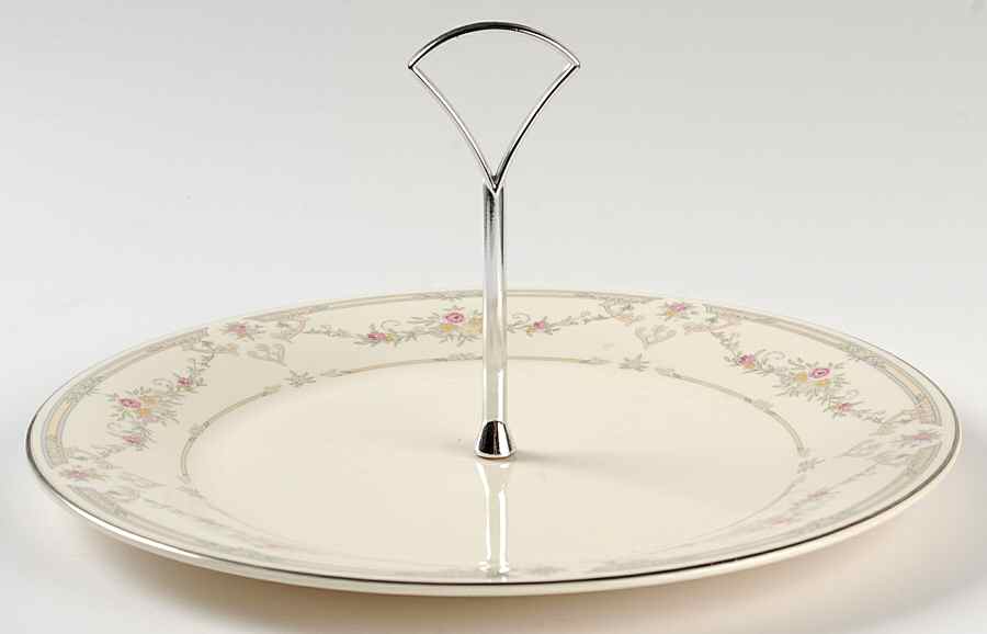 Tamara Round Serving Plate with Handle (DP) by Royal Doulton-1