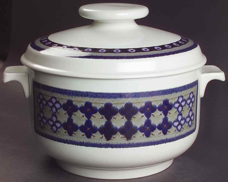 Tangier 3.5 Quart Round Covered Casserole by Royal Doulton-1