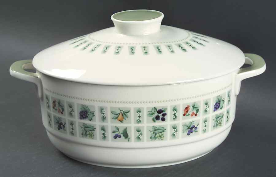 Tapestry 2 Quart Oval Covered Casserole by Royal Doulton-1