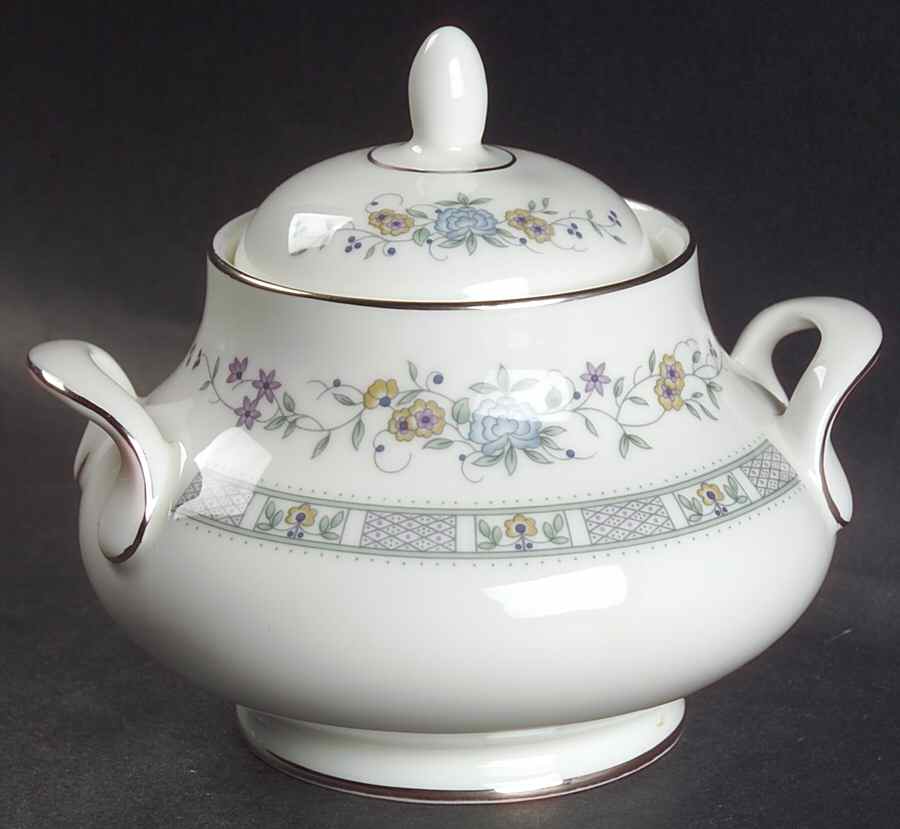 Tara Sugar Bowl & Lid by Royal Doulton-1