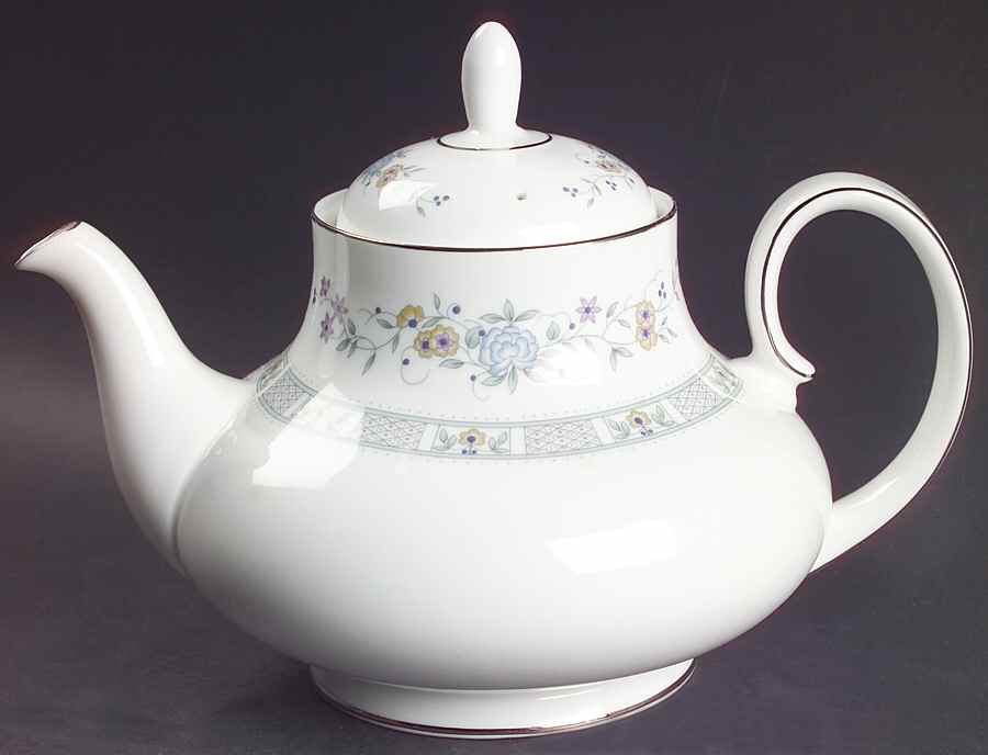 Tara Teapot & Lid by Royal Doulton-1