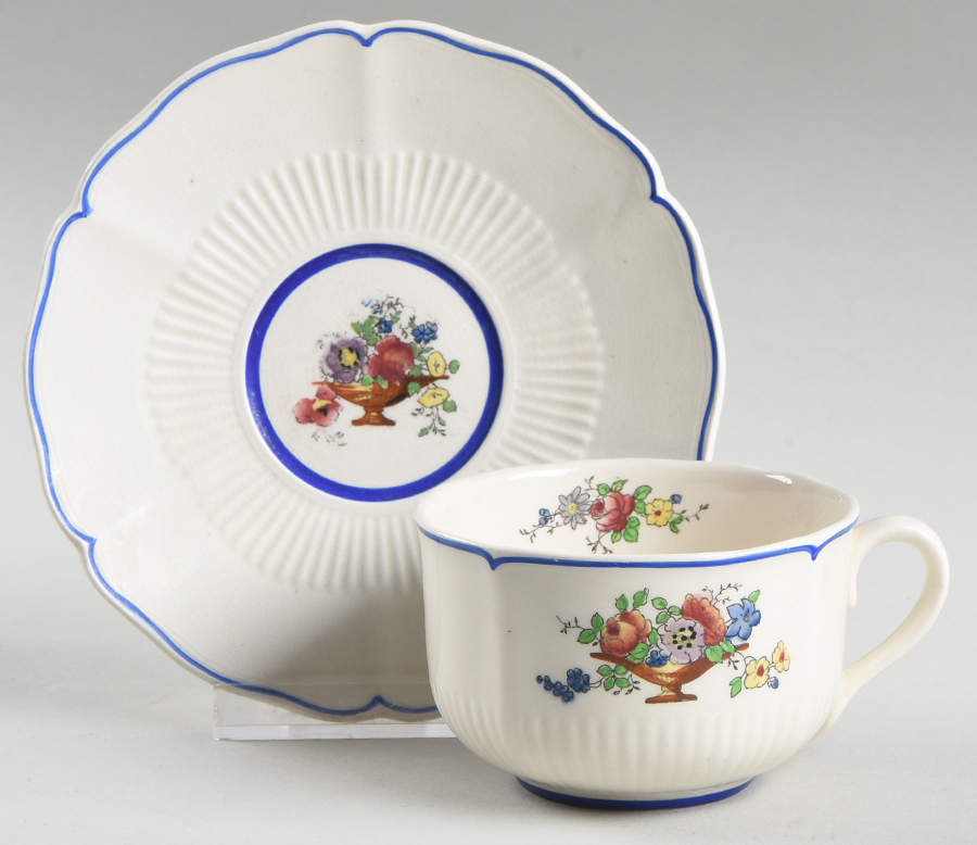 Tazza Flat Cup & Saucer Set by Royal Doulton-1