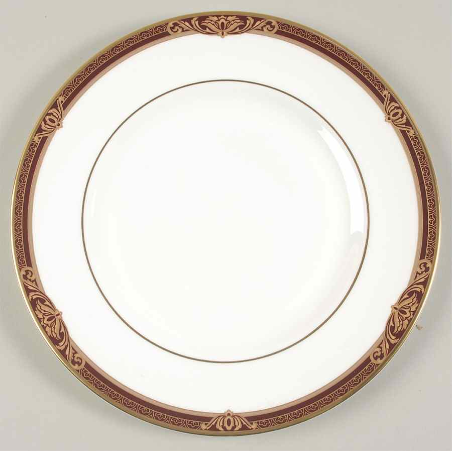 Tennyson Accent Luncheon Plate by Royal Doulton-1