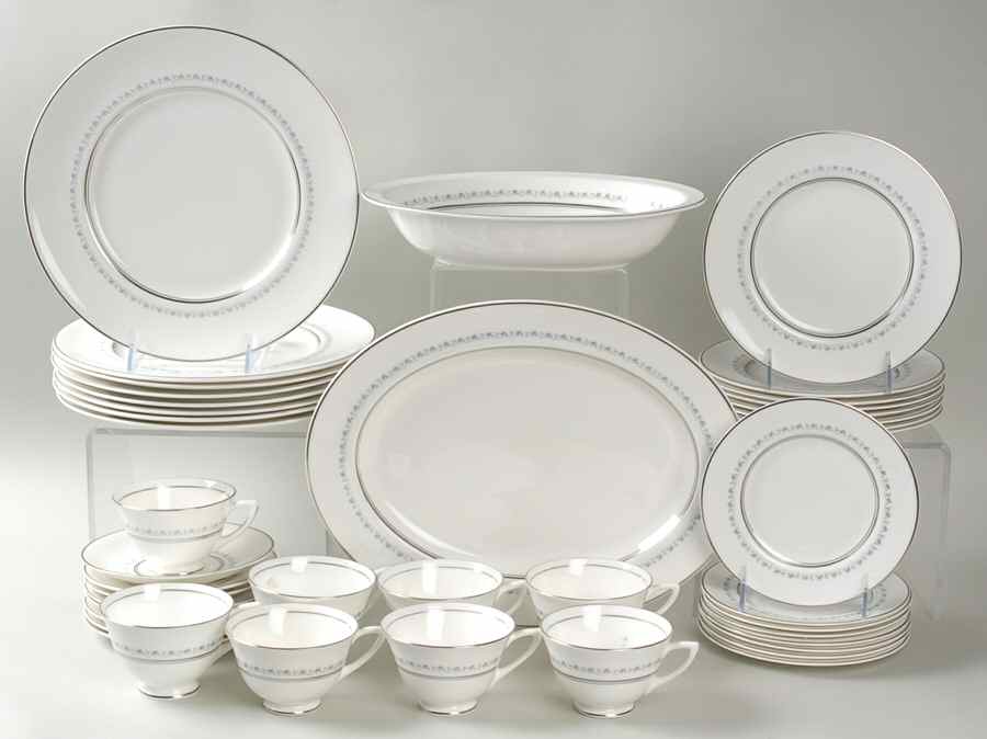 Tiara 42 Piece Estate Set by Royal Doulton-1