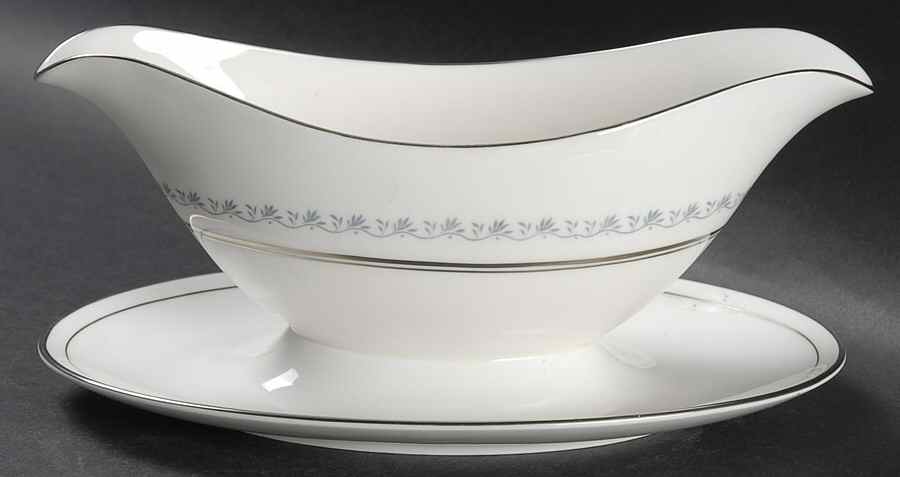 Tiara Gravy Boat with Attached Underplate by Royal Doulton-1