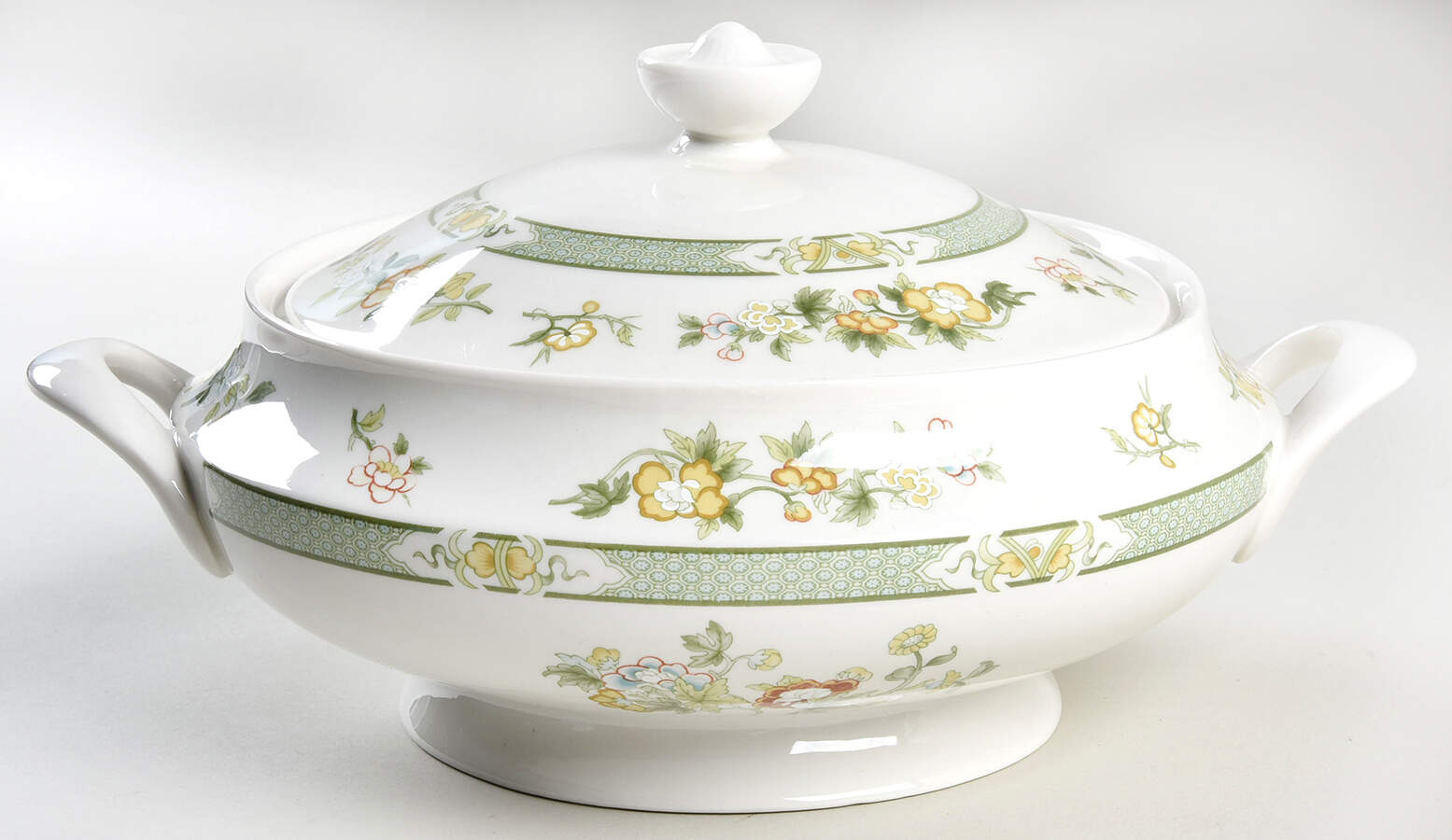 Tonkin Round Covered Vegetable by Royal Doulton-1