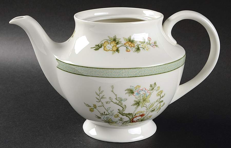 Tonkin Teapot No Lid by Royal Doulton-1