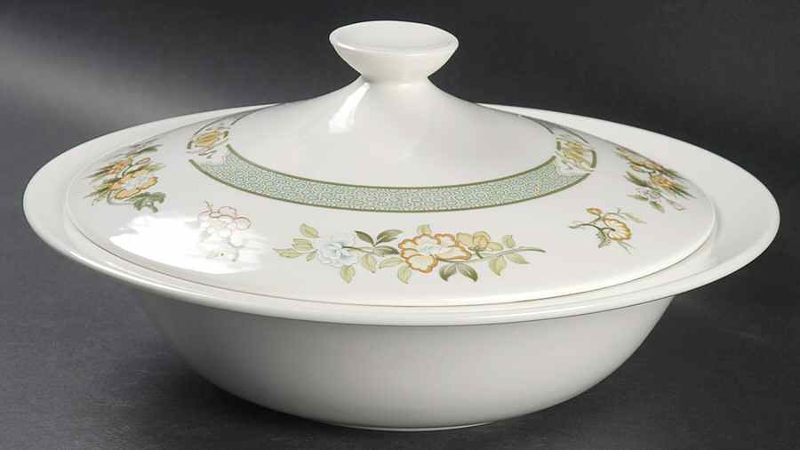 Tonkin Round Covered Vegetable by Royal Doulton-1