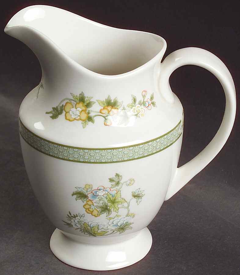 Tonkin Creamer by Royal Doulton-1