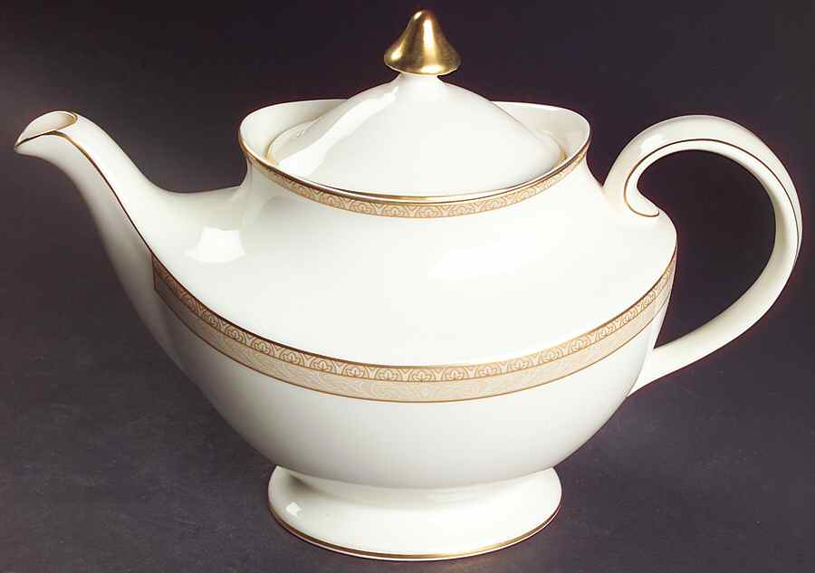 Toulouse Teapot & Lid by Royal Doulton-1