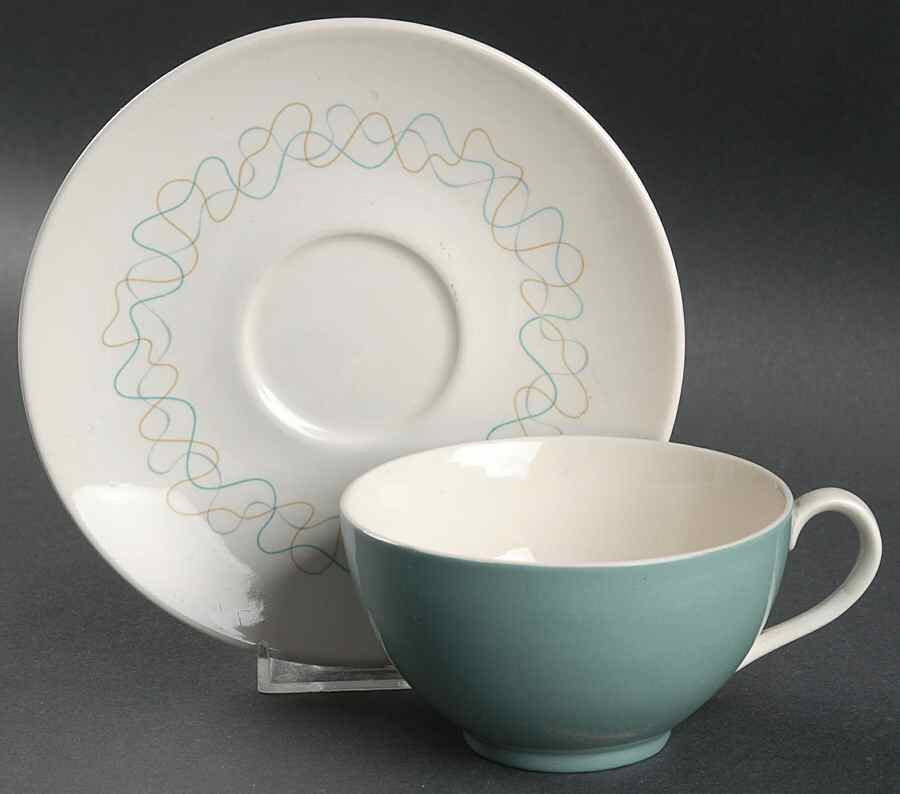 Tracery Oversized Cup & Saucer Set by Royal Doulton-1