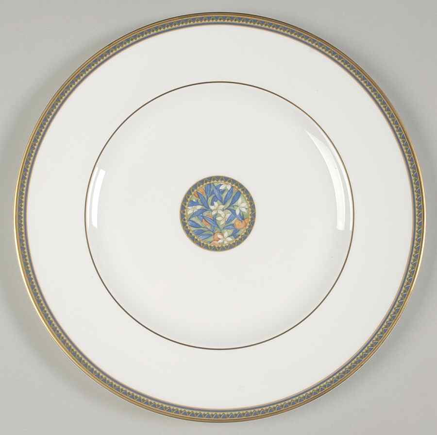 Tudor Grove Dinner Plate by Royal Doulton-1
