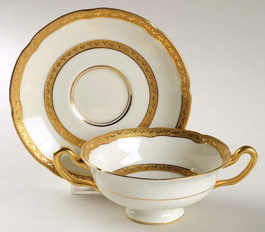 V1640 Footed Cream Soup Bowl & Saucer Set by Royal Doulton-1