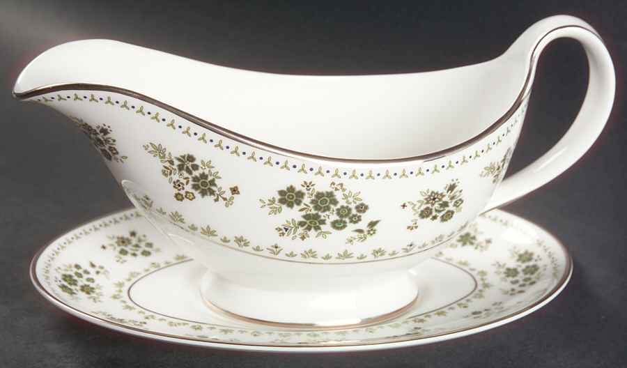 Valley Green Gravy Boat & Underplate by Royal Doulton-1