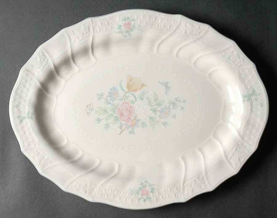 Valencia 16" Oval Serving Platter by Royal Doulton-1