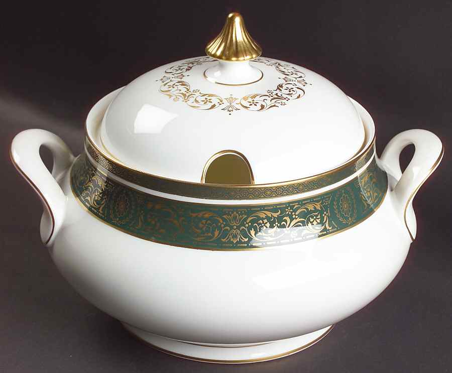 Vanborough Green Tureen &  Lid by Royal Doulton-1