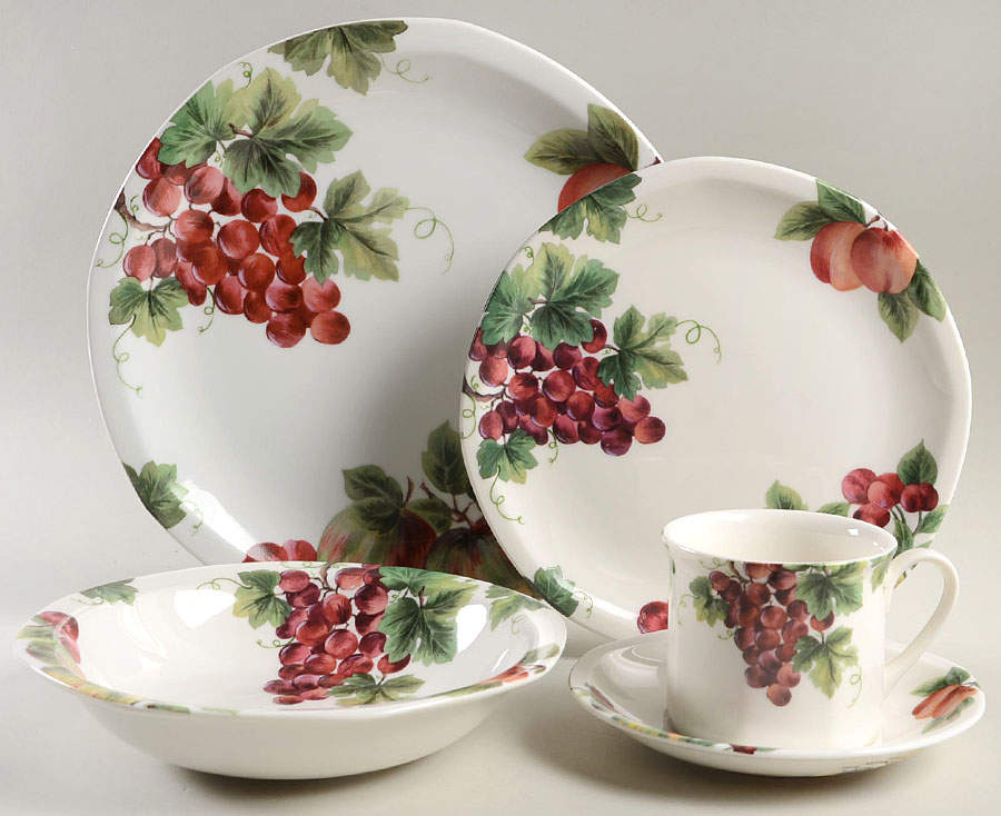 Vintage Grape 40 Piece Estate Set by Royal Doulton-1