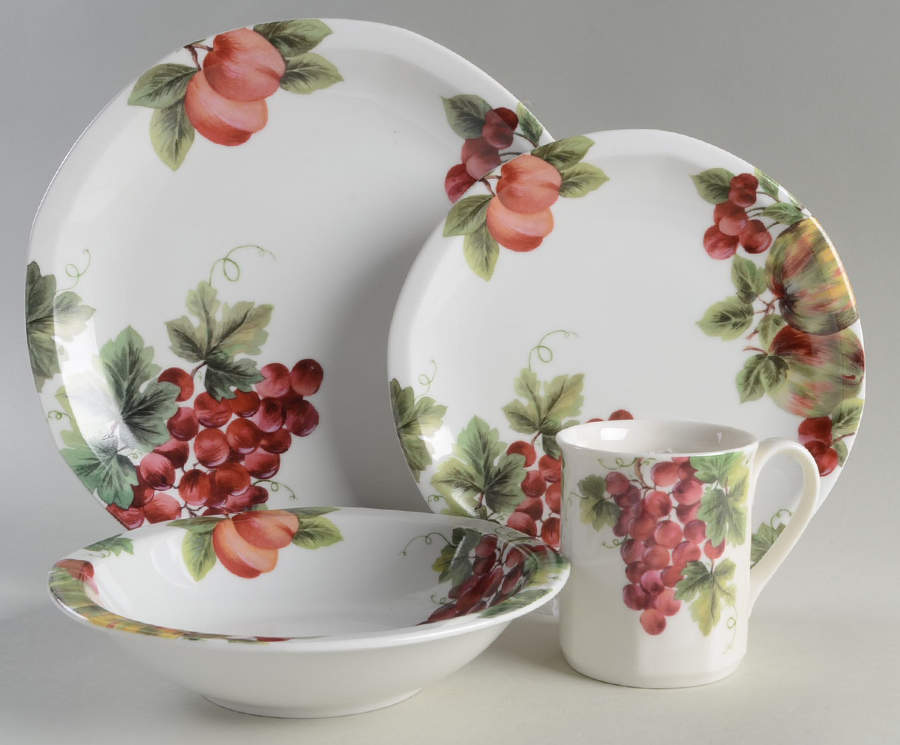 Vintage Grape 4 Piece Place Setting by Royal Doulton-1