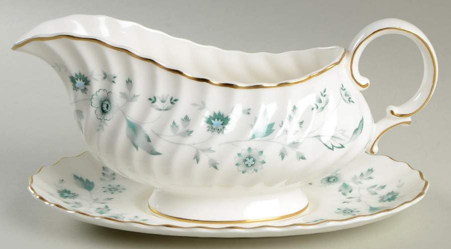Waverley Gravy Boat & Underplate by Royal Doulton-1