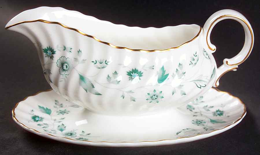 Waverley Gravy Boat with Attached Underplate by Royal Doulton-1