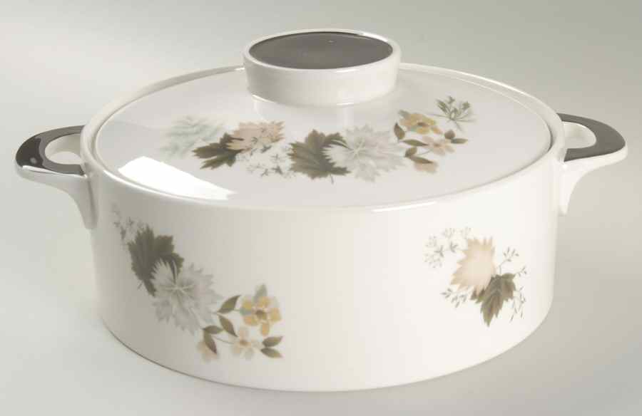 Westwood Medium Oven-to-Table Round Covered Casserole by Royal Doulton-1