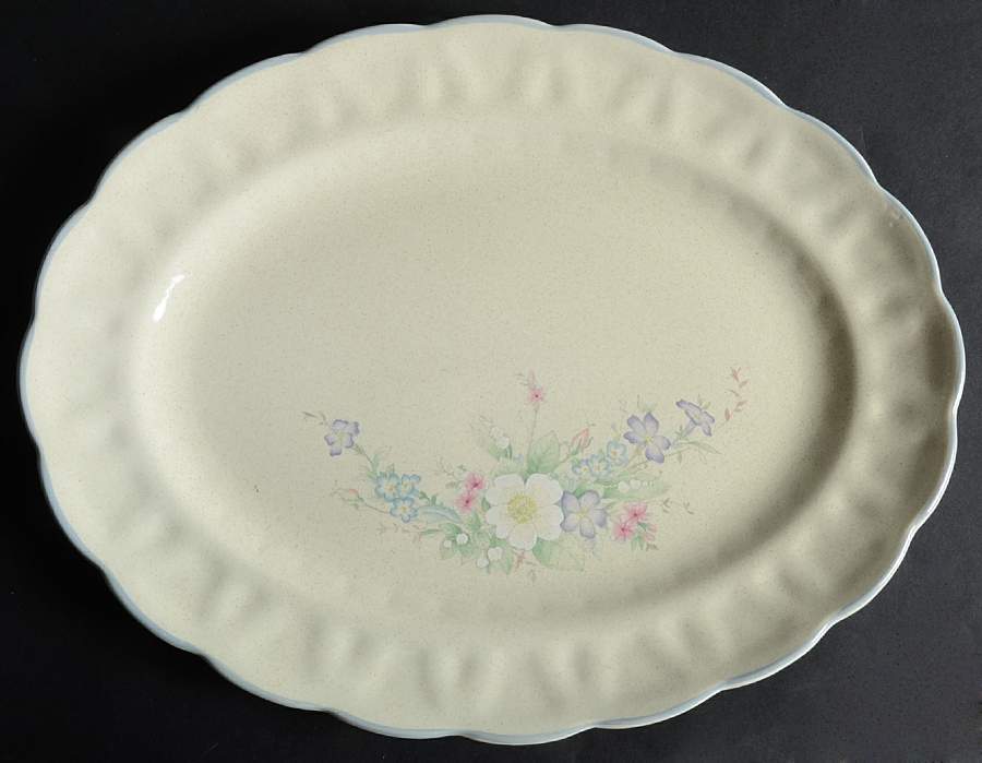 Westmoreland 13" Oval Serving Platter by Royal Doulton-1