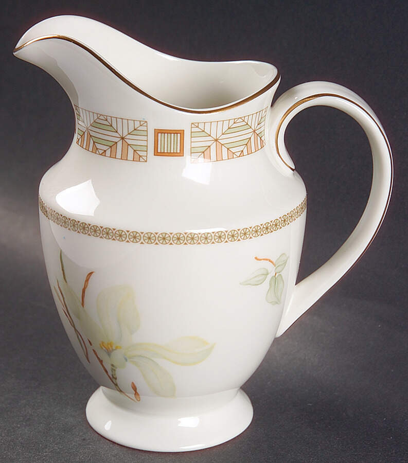 White Nile Creamer by Royal Doulton-1