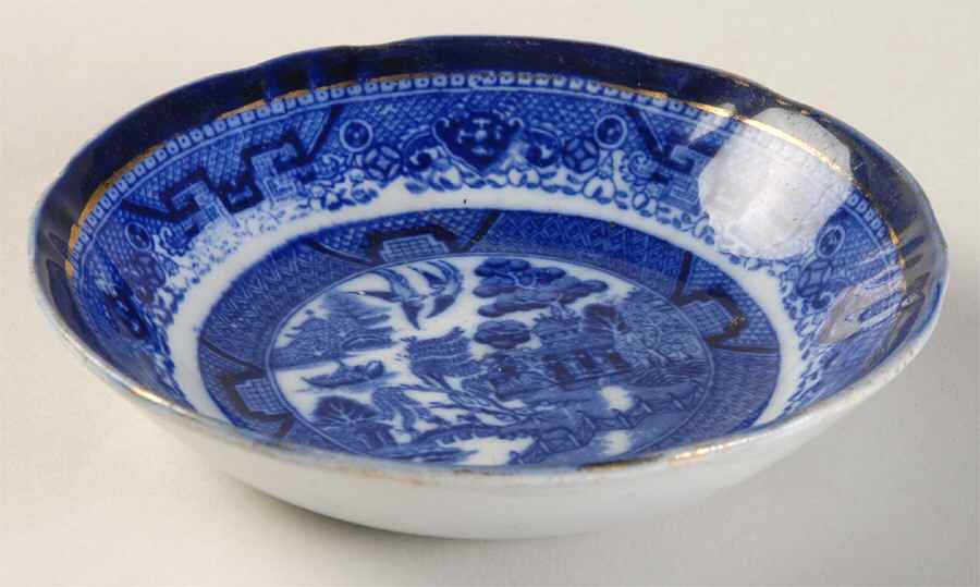 Willow (Flow Blue) Fruit/Dessert (Sauce) Bowl by Royal Doulton-1