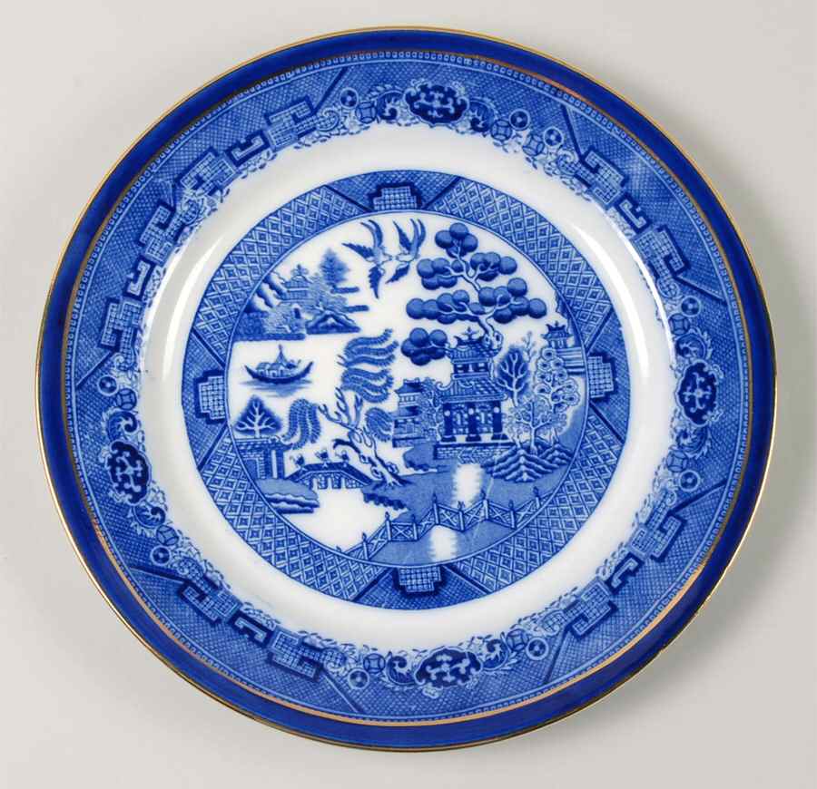 Willow (Flow Blue) Luncheon Plate by Royal Doulton-1