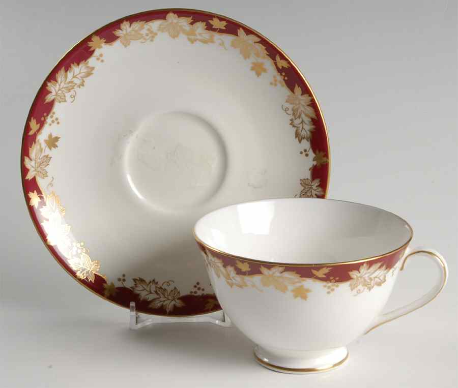 Winthrop Footed Cup & Saucer Set by Royal Doulton-1