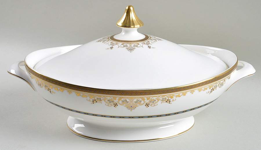 Winchester Oval Covered Vegetable by Royal Doulton-1