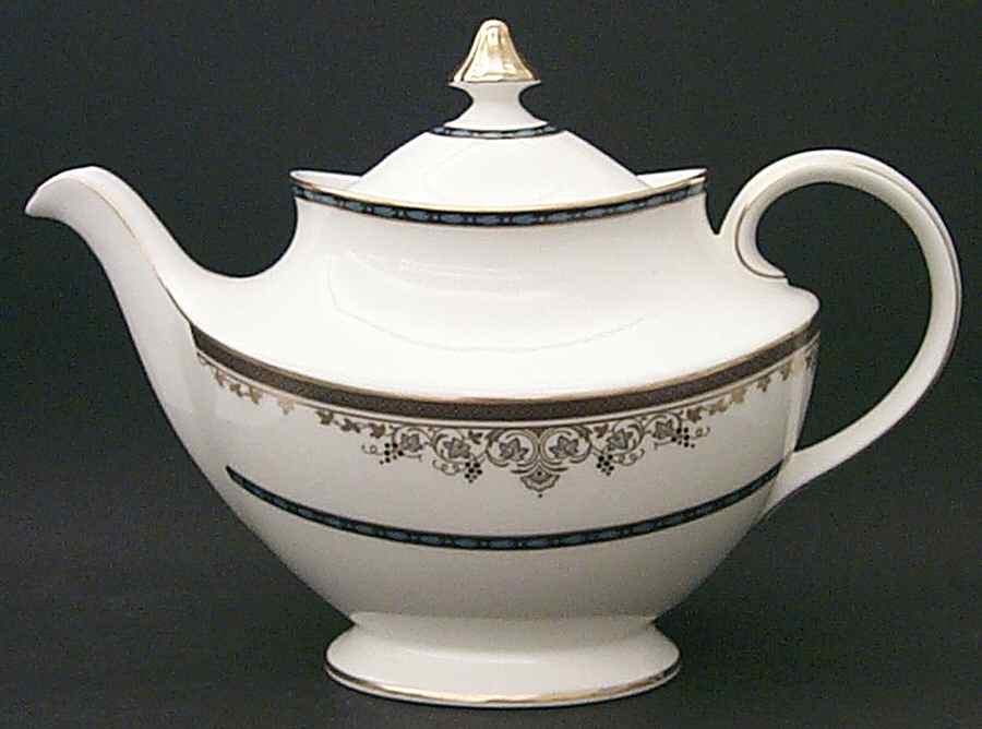 Winchester Teapot & Lid by Royal Doulton-1