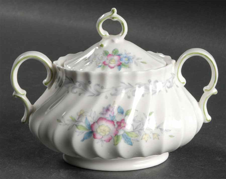 Windermere Sugar Bowl & Lid by Royal Doulton-1