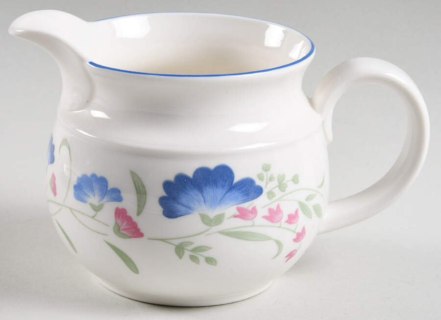 Windermere Gravy Boat by Royal Doulton-1