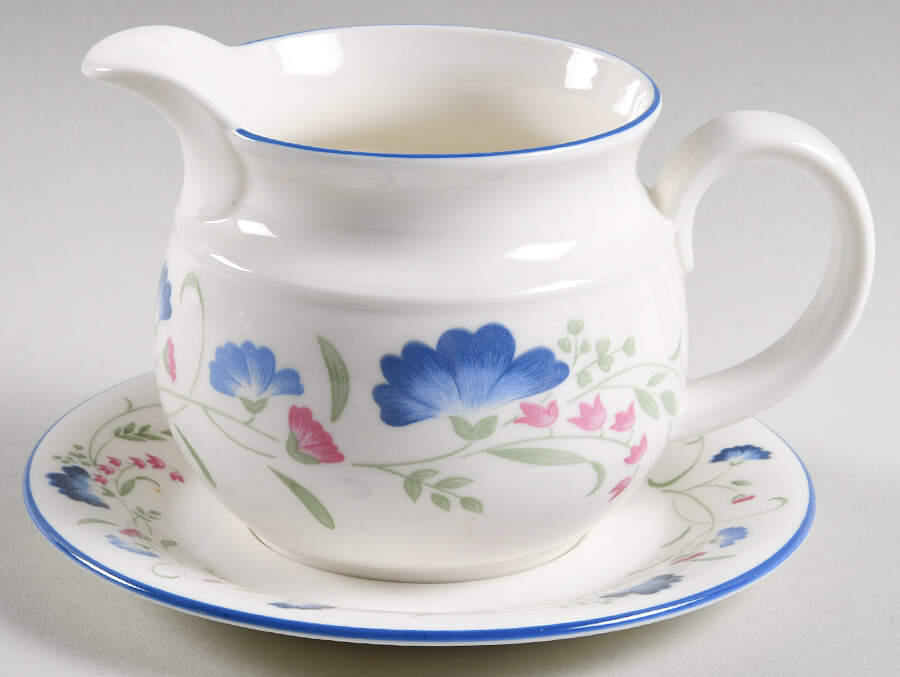 Windermere Gravy Boat & Underplate by Royal Doulton-1