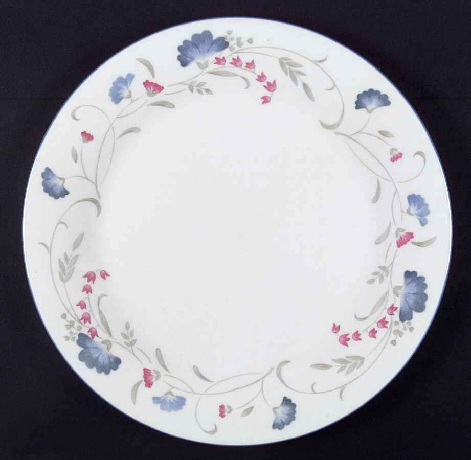 Windermere Dinner Plate by Royal Doulton-1