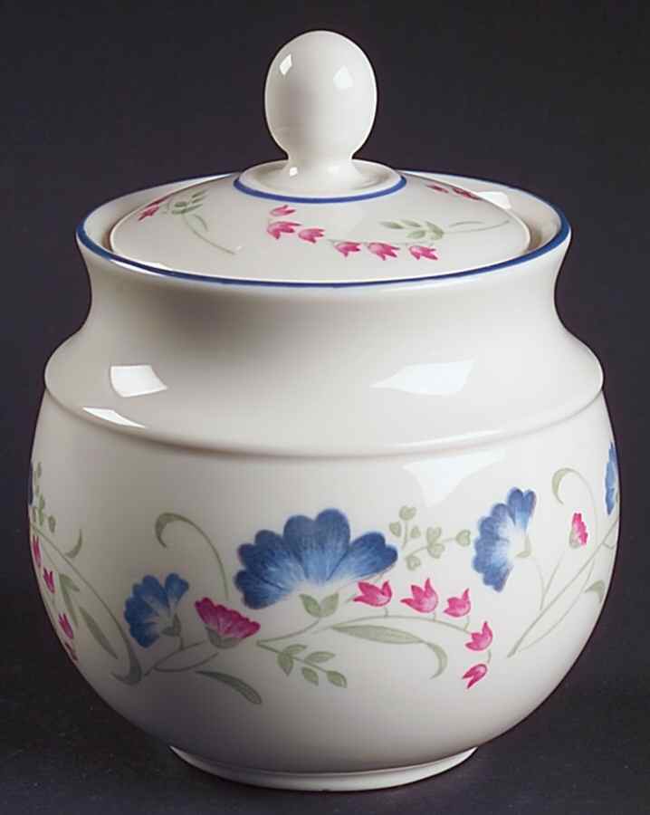 Windermere Sugar Bowl & Lid by Royal Doulton-1