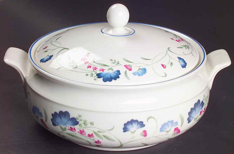 Windermere Round Covered Vegetable by Royal Doulton-1