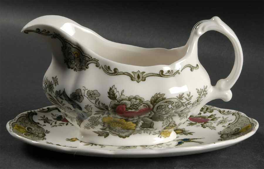 Windsor Gravy Boat & Underplate by Royal Doulton-1