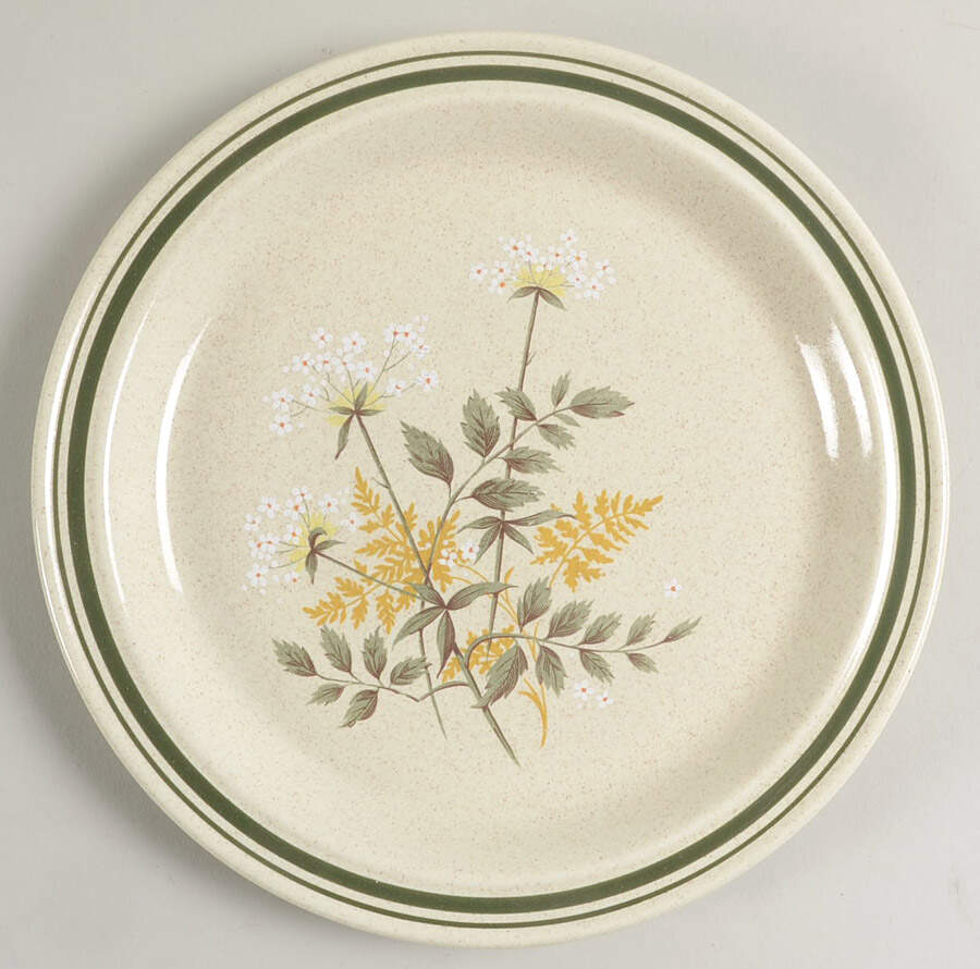 Will O' The Wisp (Double Green Lne) Salad Plate by Royal Doulton-1