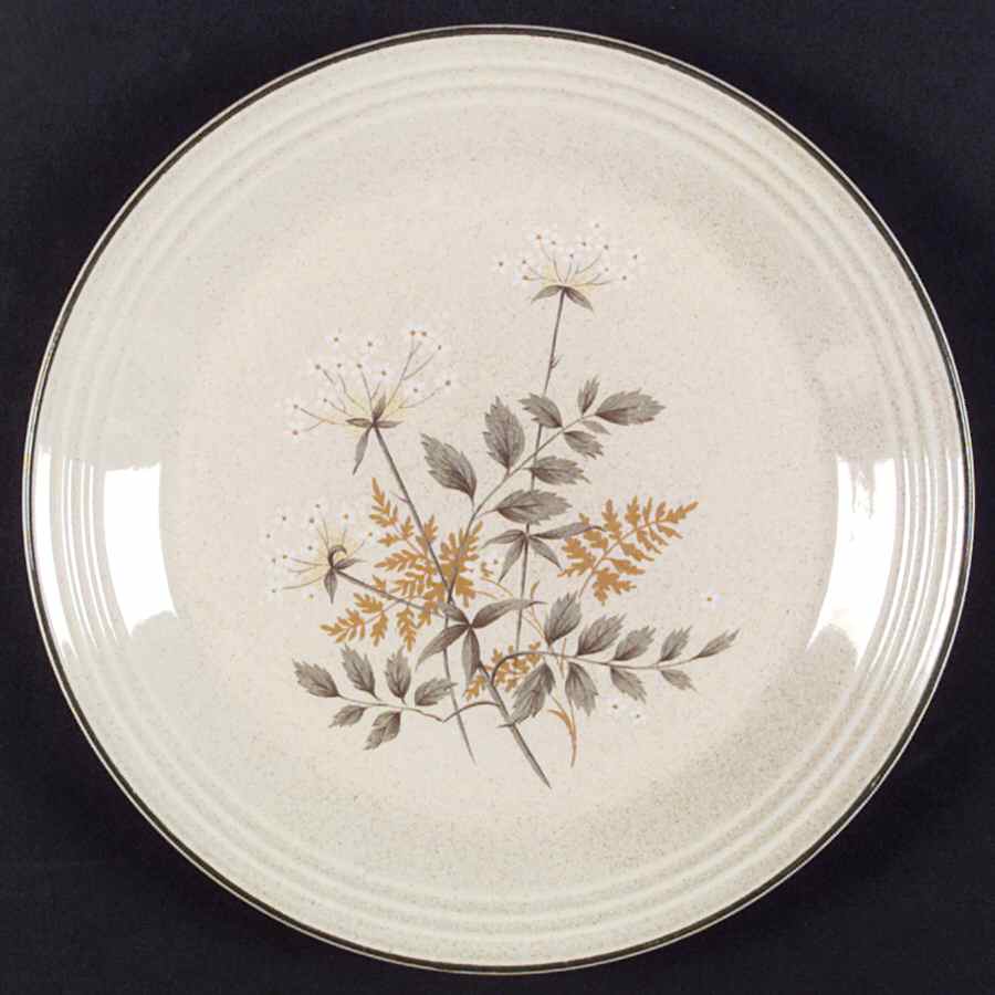 Will O' The Wisp (Single Green Line) Dinner Plate by Royal Doulton-1