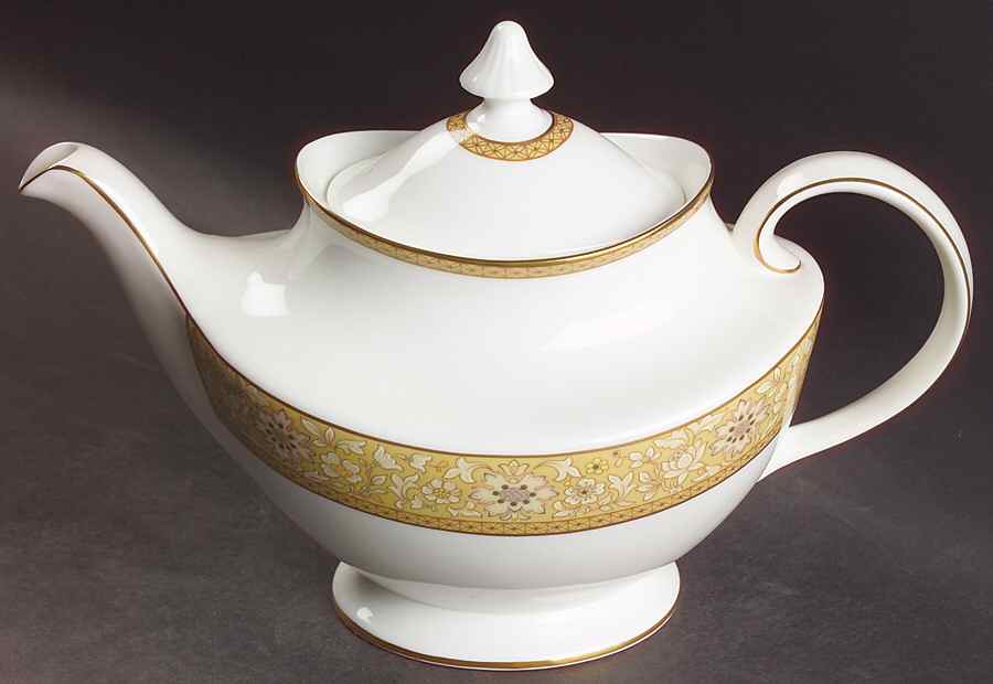 Woodside Teapot & Lid by Royal Doulton-1