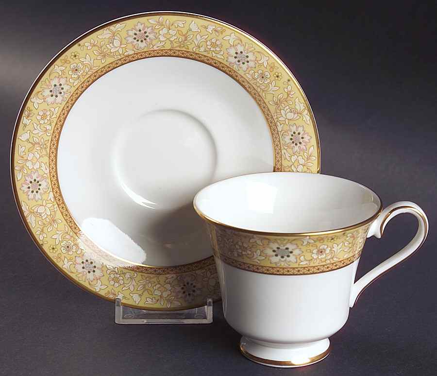 Woodside Footed Cup & Saucer Set by Royal Doulton-1