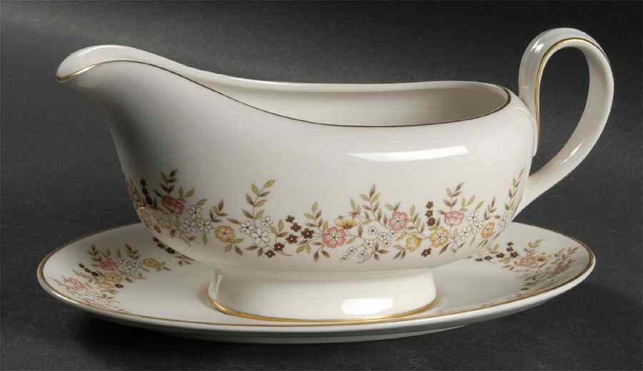 Woodstock Gravy Boat & Underplate by Royal Doulton-1