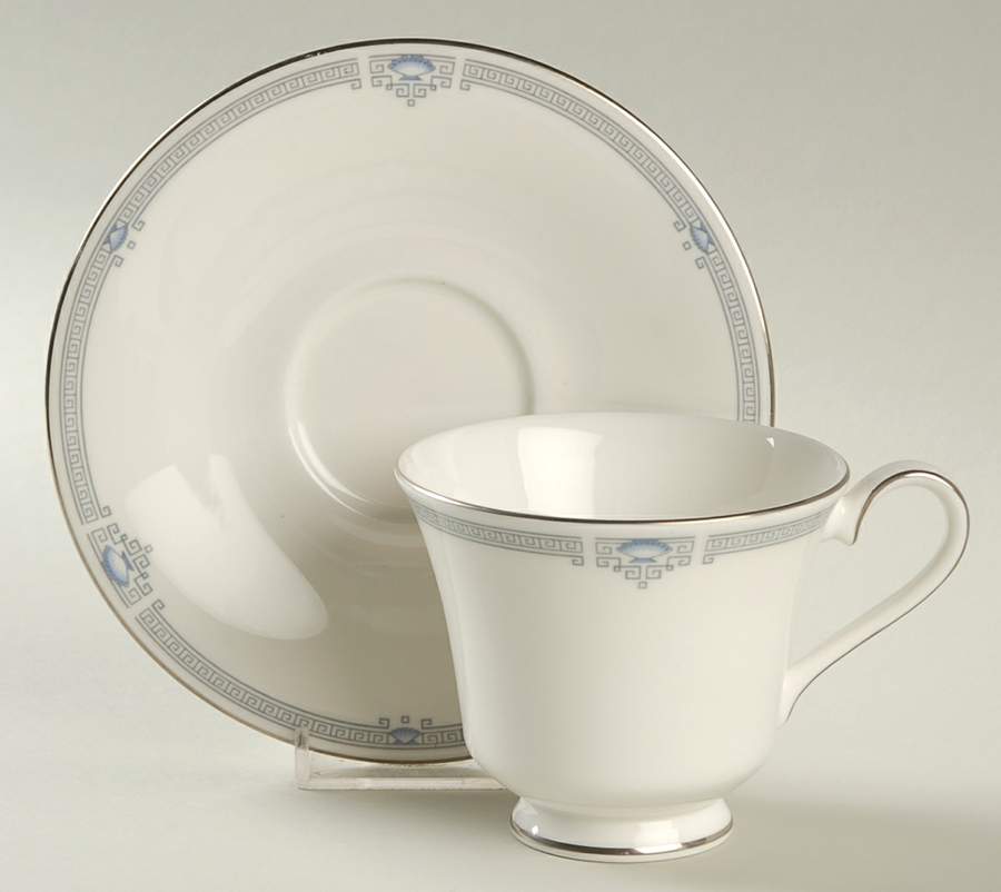 Woodward Footed Cup & Saucer Set by Royal Doulton-1